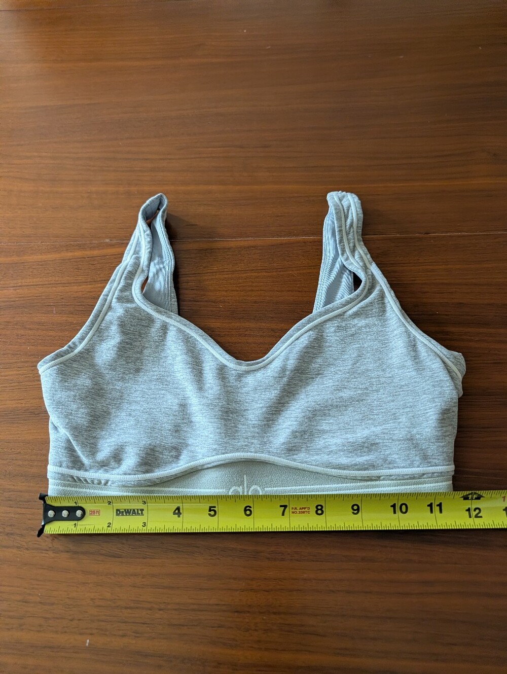Alo Yoga Alosoft Heart Throb Bra Athletic Heather Grey/White Missing Size Tag - Picture 4 of 5